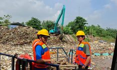 Memperingati Hari Lingkungan Hidup Sedunia, DLHK Kabupaten Tangerang Berkontribusi Kelola Sampah Sungai Di Tanjung Burung