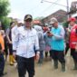 Wakil Bupati Brebes Wurja saat meninjau lokasi banjir di Ketanggungan, foto: dok humas