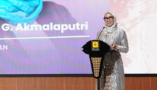 Direktur Distribusi PLN, Arsyadany G. Akmalaputri, dalam momentum peringatan International Women’s Day yang digelar di Kantor Pusat PLN, Jakarta, Jumat (13/3) menyampaikan bahwa PLN terus memperkuat komitmen dalam menciptakan lingkungan kerja yang inklusif dan suportif bagi perempuan untuk berkarya dan berkontribusi dalam mendorong kemajuan sektor energi di Indonesia.