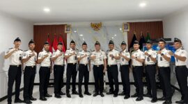 12 pegawai Lapas Klas IIB Brebes menerima kenaikan pangkat. (Foto: kiriman warga).