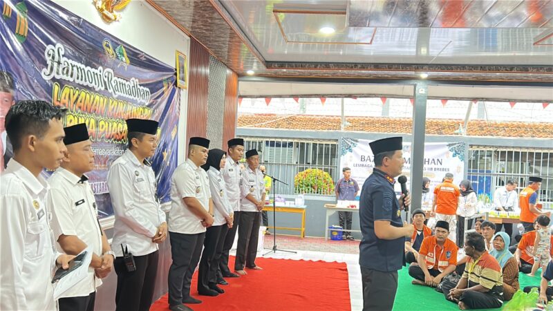 Lapas Brebes menggelar buka puasa bersama puluhan warga binaan bareng keluarga, Rabu (4/3).  (Foto: dok humas)