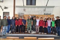 Dandim Brebes, Ambariyantomo, bersama mahasiswa dalam kegiatan silaturahmi dan dialog pada Rabu (8/4/2026). Foto: kiriman warga
