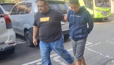 M Ilham (28), pelaku pencurian empat ekor sapi milik majikannya di Desa Bandungsari, Kecamatan Banjarharjo, Kabupaten Brebes, diamankan anggota Resmob Satreskrim Polres Brebes. Foto: Ist