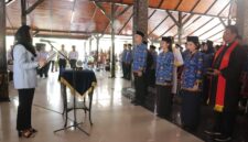 Bupati Brebes Hj Paramitha Widya Kusuma SE MM melantik 156 Aparatur Sipil Negara (ASN). Foto: ist