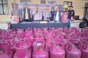 Kapolres Brebes AKBP Lilik Ardhiansyah saat mengungkap kasus pengoplosan gas LPG bersubsidi dalam konferensi pers di Brebes, Jumat (10/4/2026). Foto: tangkapan layar video