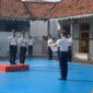 Upacara peringatan Hardiknas ke 118 di Lapas Brebes. (Istimewa)