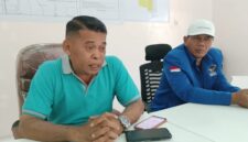 Asrofi kader Demokrat bersama Ketua PAC Partai Demokrat Kecamatan Brebes, Weri Suroso. Foto: Ist

 

 