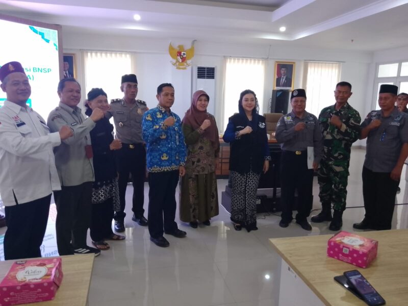 Bupati Paramitha meresmikan Sadesa Juleha bertempat di KPT, Senin (18/5). Foto: ist