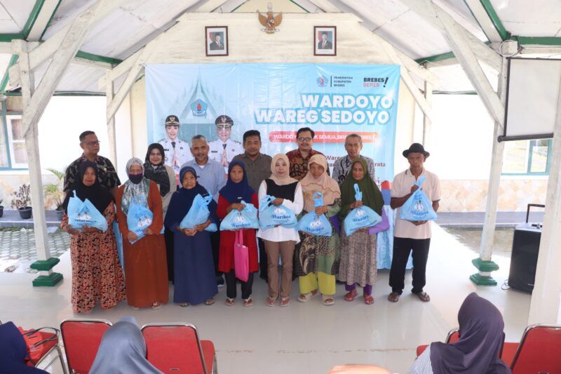  Pemkab Brebed salurkan 2.056 Paket Bansos Wardoyo Tahap I,. Foto: ist
