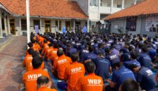 Kalapas Mudo Mulyanto memberikan arahan kepada Warga Binaan. Foto: dok humas