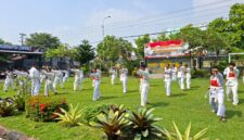 Puluhan personel polres Brebes mengikuti ujian beladiri di mapolres, Kamis (4/6/2026). Foto: ist