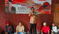 Kegiatan Reses H. Wawan Sumarwan SH, ditempat kediaman Nugraha Adiyatma, Desa Gandaria Kecamatan Mekar baru. Rabu 24/06/26