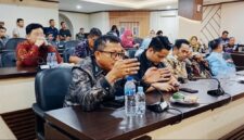 Reses anggota DPRD provinsi Banten bersama Bupati Tangerang diruang Wareng. Kamis 25/06/26