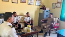 Kalapas Brebes Mudo Mulyanto bertemu Kepala Dinas Kesehatan Daerah Kabupaten Brebes, dr. Heru Padmonobo, dalam rangka memperkuat sinergi pelayanan kesehatan bagi warga binaan Lapas Brebes. Foto: Ist