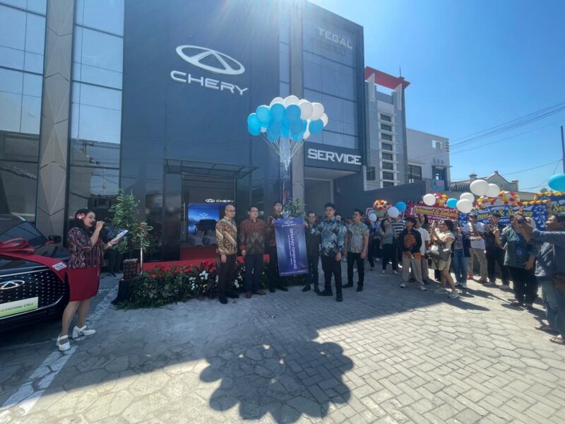Diler Chery Avante Kota Tegal resmi dibuka. Foto: lensabumi

 