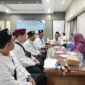Penyerahan sertifikat kepada Anggota DPC Julaeha Brebes. Foto: ist