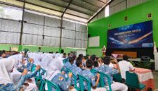 Ratusan pelajar SMPN 1 Mandiraja mengikuti program pembentukan karakter antikorupsi bagi siswa .(foto/doc)