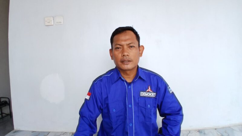 Ketua Pimpinan Anak Cabang (PAC) Partai Demokrat Kecamatan Losari, Caswadi. Foto: ist

 

 