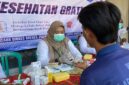 Petugas kesehatan Puskesmas Brebes melakukan pemeriksaan kesehatan terhadap warga binaan dan petugas Lapas Kelas IIB Brebes dalam program Cek Kesehatan Gratis Tahap II, Sabtu (18/7/2026). Foto: ist