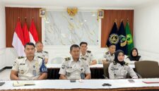 Petugas Lapas Brebes mengikuti Penguatan Pengawasan Internal di Lingkungan Kementerian Imigrasi dan Pemasyarakatan dengan agenda