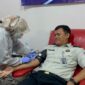 Petugas Lapas Brebes mengikuti kegiatan donor darah dalam rangka memperingati HUT ke-81 Kemerdekaan Republik Indonesia di Kantor UDD PMI Kabupaten Brebes, Rabu (12/8/2026). Foto: doc Humas Lapas/Lensabumi