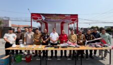 Petugas Lapas Brebes menghadiri pemusnahan barang bukti di Kejari Brebes, Selasa (6/10/2026). Foto: dok humas/lensabumi