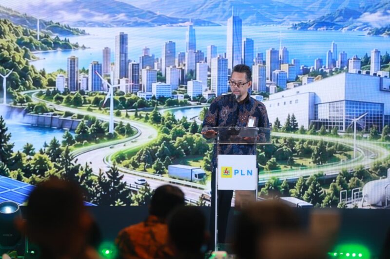 Direktur Energi Terbarukan Ditjen EBTKE Kementerian ESDM, Toni Susandy, pada forum Green Energy Partnership 2026, mengungkapkan bahwa potensi EBT nasional yang melebihi 3.600 Gigawatt (GW) dan porsi EBT 61% (pembangkit listrik) dalam RUPTL 2025–2034 menjadi modal kuat menopang dekarbonisasi sektor industri.