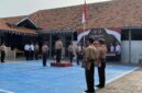 Sejumlah warga binaan Lapas Brebes menjadi petugas upacara kesadaran berbangsa dan bernegara bertempat di blok hunian, Senin (26/10/2026). Foto: istimewa